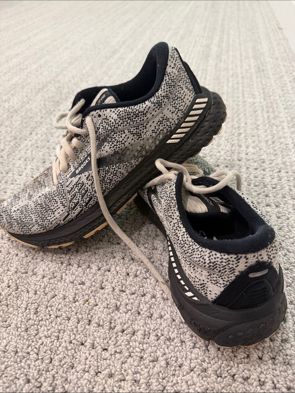 Brooks Adrenaline 21 Women’s Running Shoes - Black & White Knit